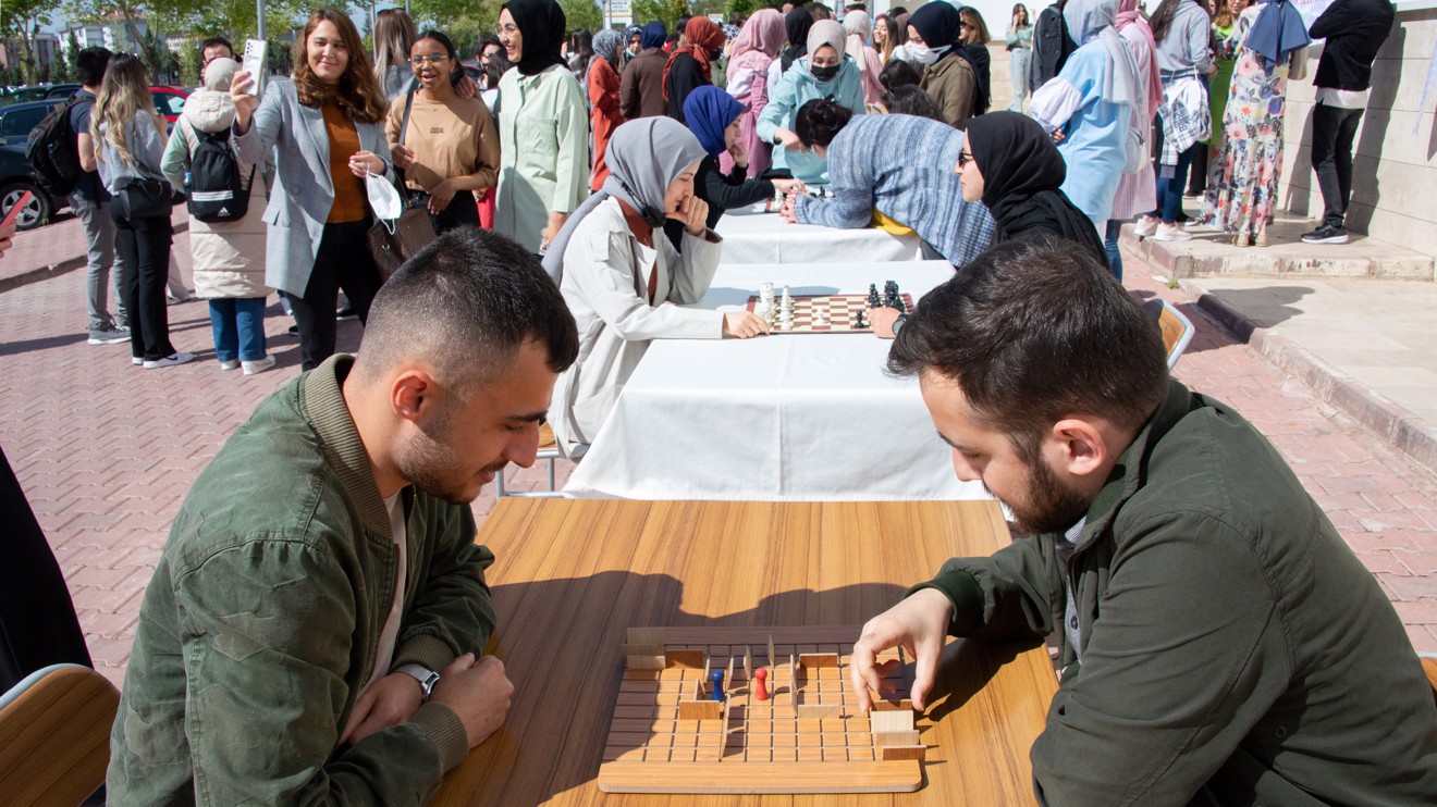 Hemşirelik Haftası, Selçuk Üniversitesinde etkinliklerle kutlanıyor